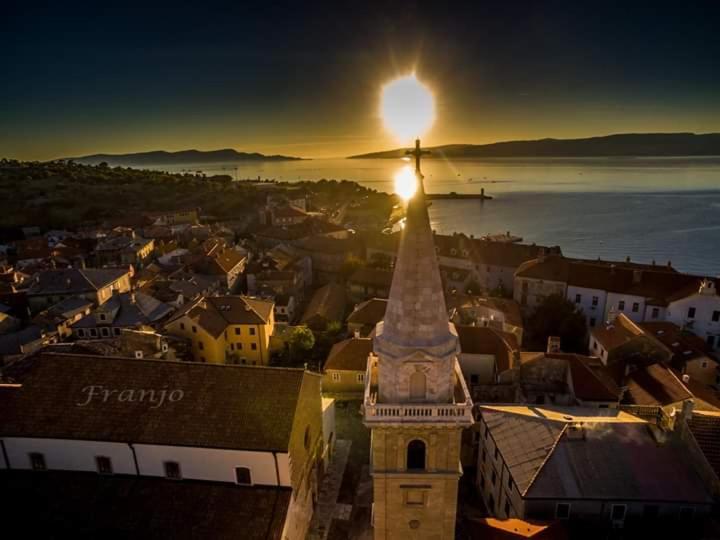 Apartments Valiza III Large Apartment - 3 Bedrooms And Parking Space I Apartments Valiza IV Senj  Exterior foto