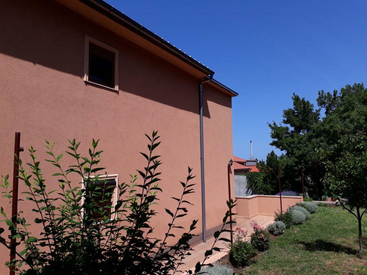 Apartments Valiza III Large Apartment - 3 Bedrooms And Parking Space I Apartments Valiza IV Senj  Exterior foto